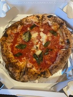 イルネッソピッツァナポレターナのピザ